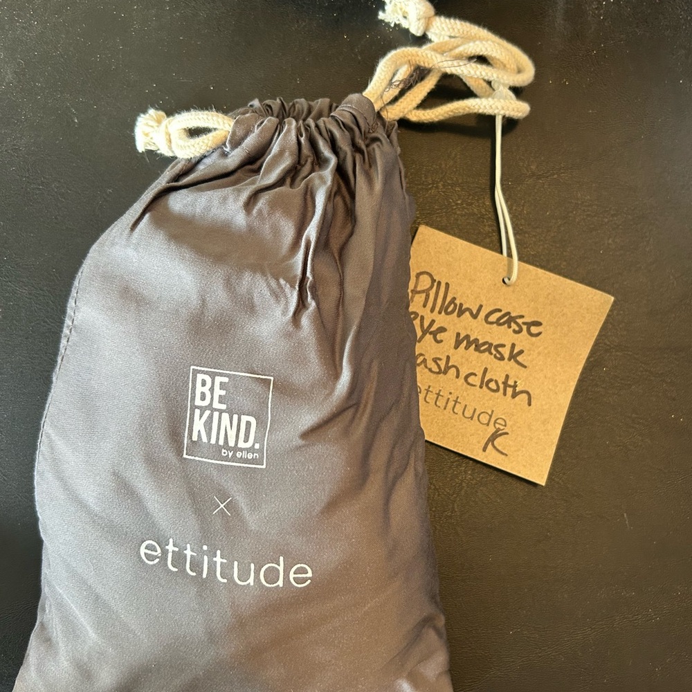 Ettitude Charcoal Sleep Set